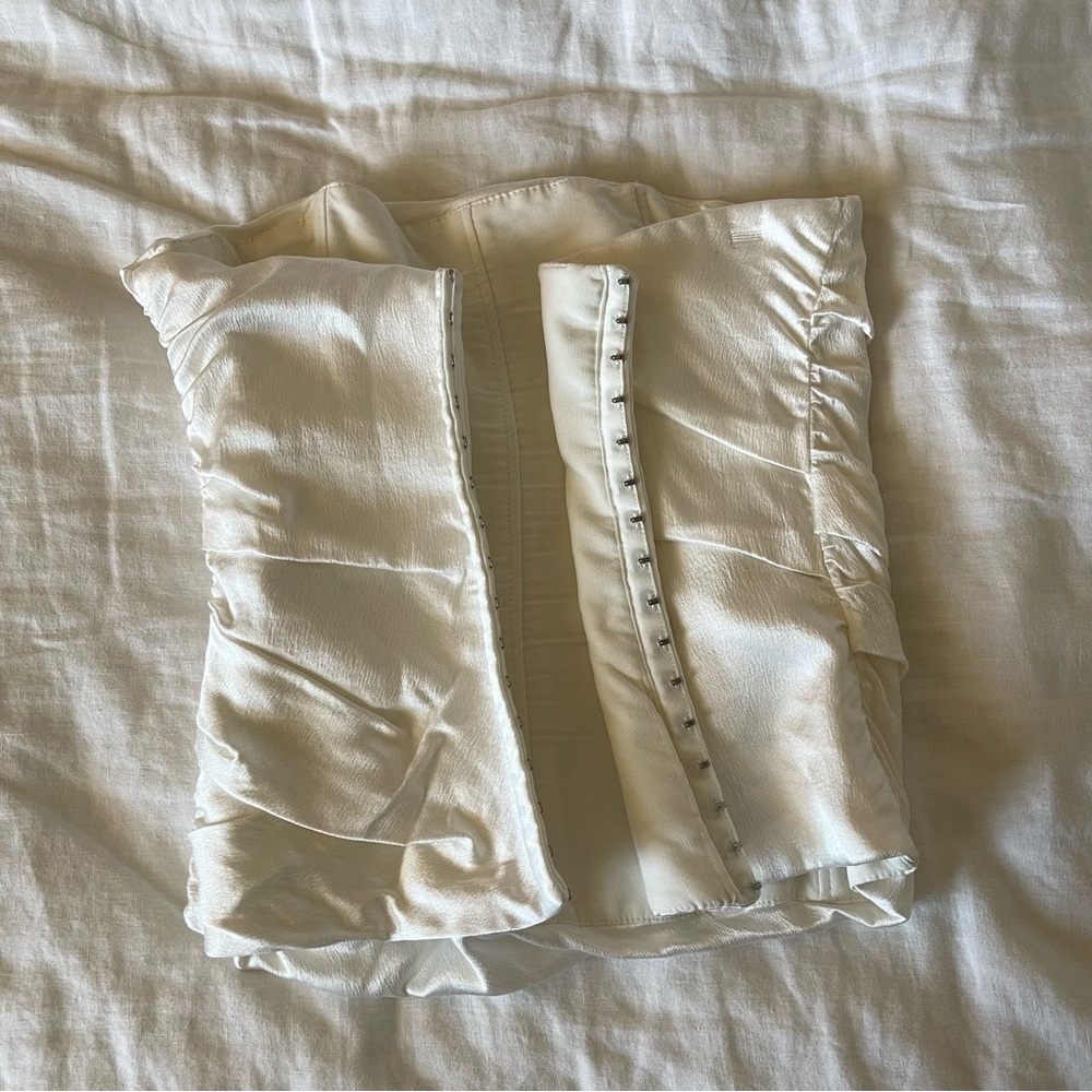 Zara Strapless Ruched Top - Picture 2 of 3